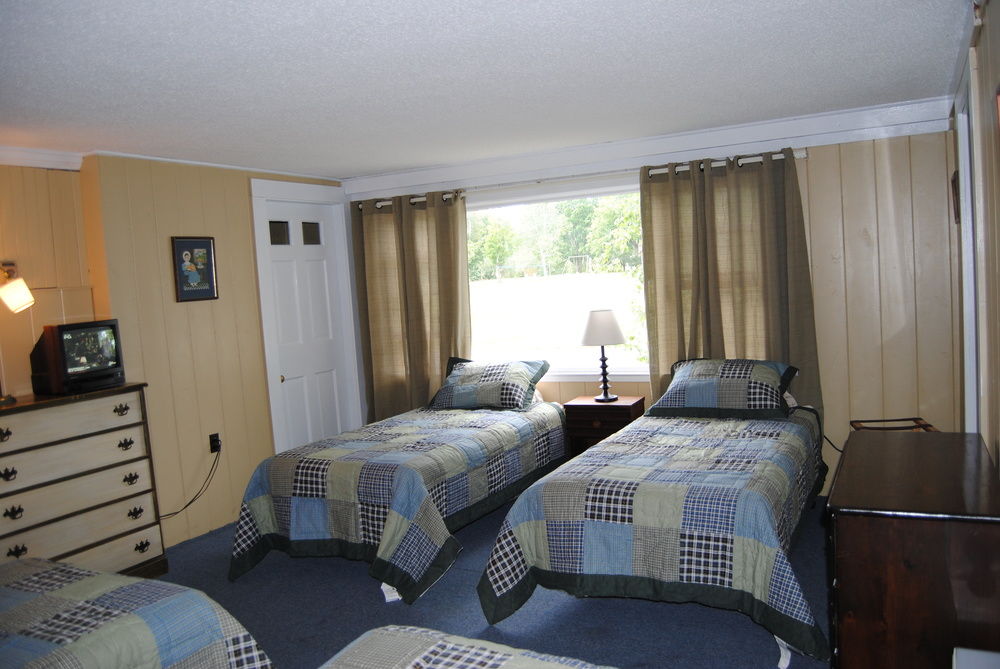 Sky Valley Motel & Cottages - photo 5
