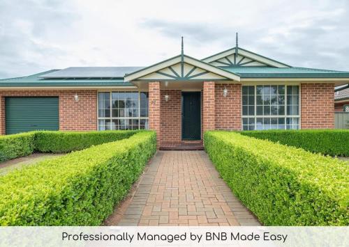 Windsor Large Entertaining Area Family Retreat — Dubbo