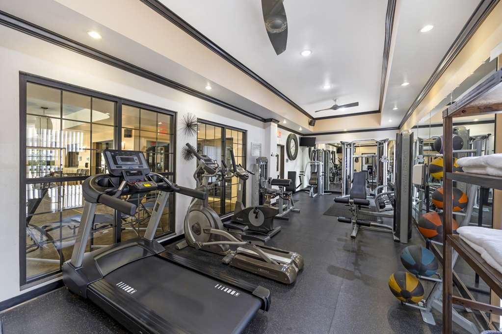 Best Western Plus Emerald Inn & Suites - photo 8