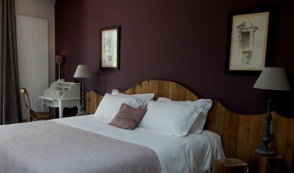 Château La Gravière — 4-Star Luxury Hotel in Vertheuil, France