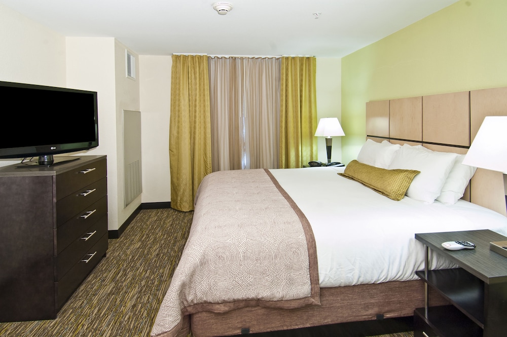 Candlewood Suites Tupelo North by IHG - photo 7