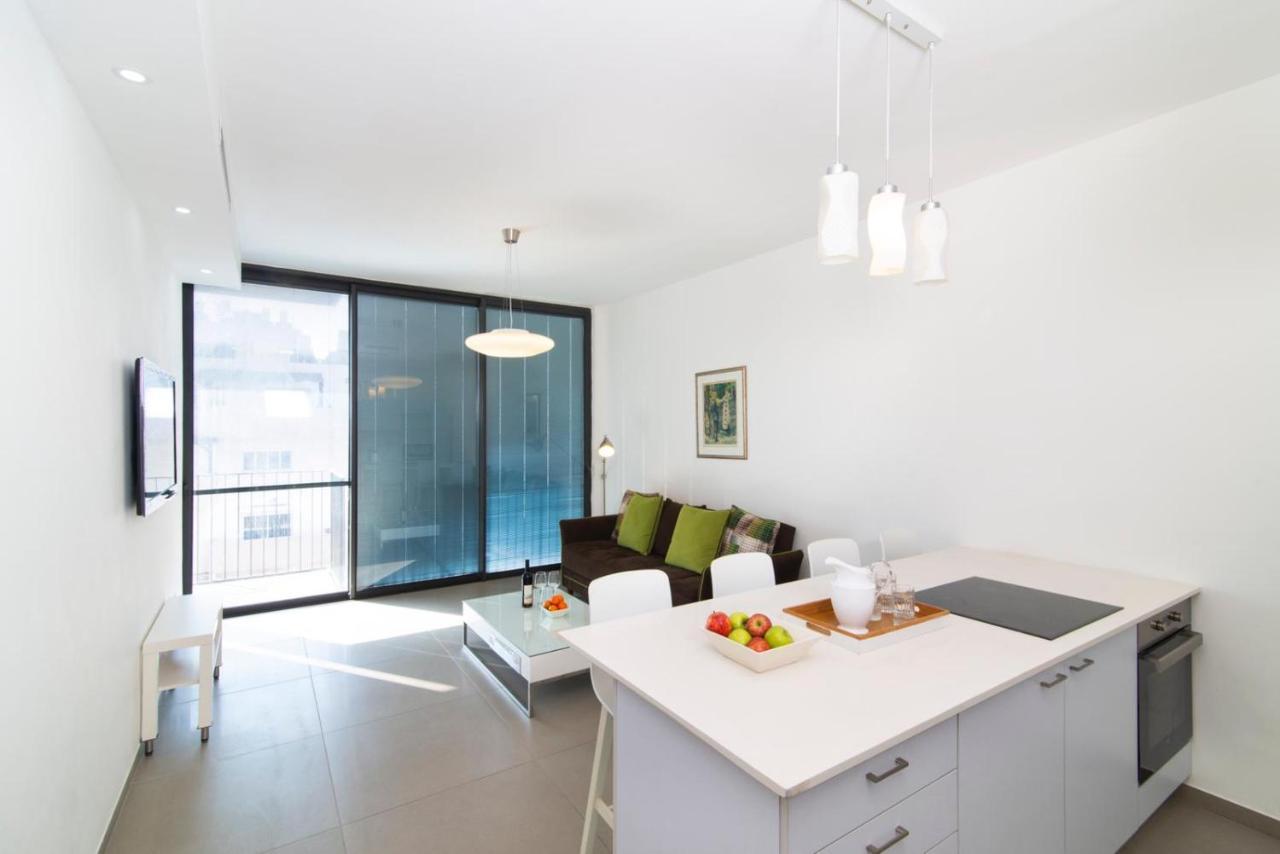 Hilton Bay Apartment with Bedroom shelter — 4-Star Luxury Hotel in Tel Aviv, Israel