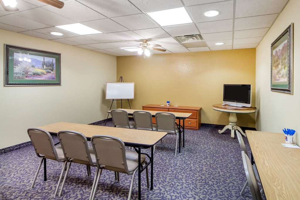 Quality Inn & Suites Pryor - photo 22