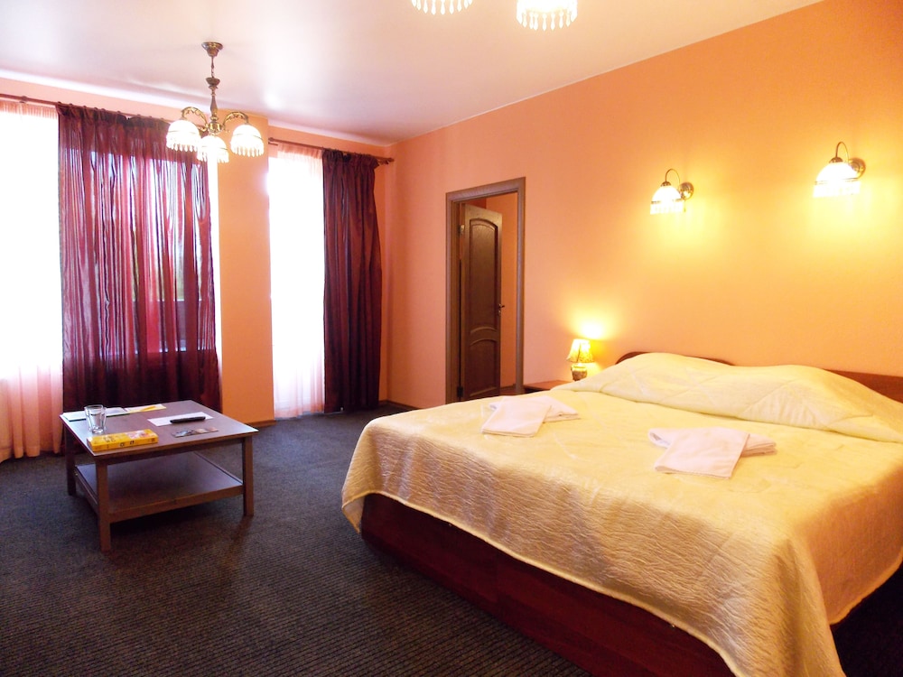 Hotel K Vizit Toksovo — hotel in Toksovo