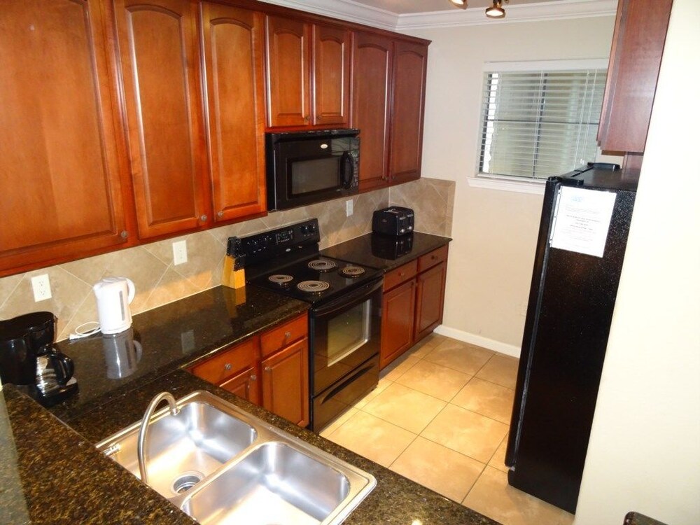 Ip60483 Bella Piazza Resort 3 Bed 3 Baths Condo - photo 12