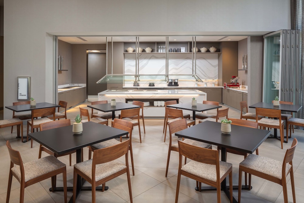 AC Hotel by Marriott Los Angeles South Bay - photo 26