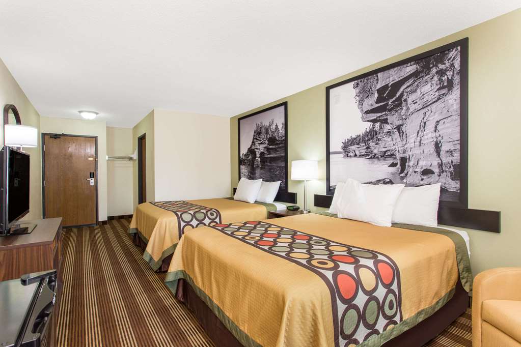 Super 8 by Wyndham Eau Claire I 94 - photo 14