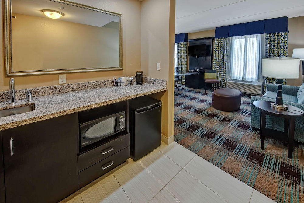 Hampton Inn & Suites Clarksville - photo 30