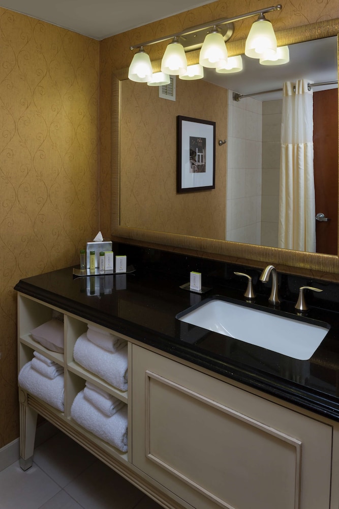 DoubleTree by Hilton Asheville Biltmore - photo 59