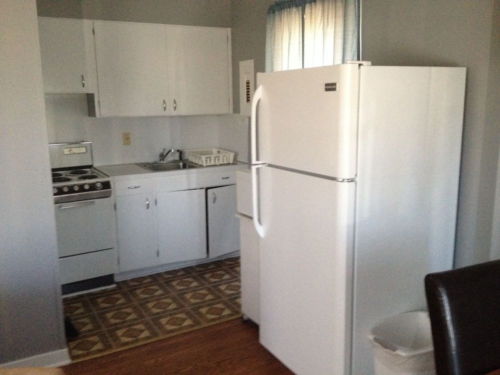 Riverdale Inn - photo 2