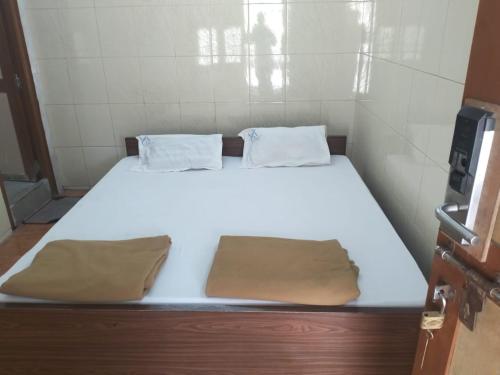 Heera Residency in Tindivanam, India