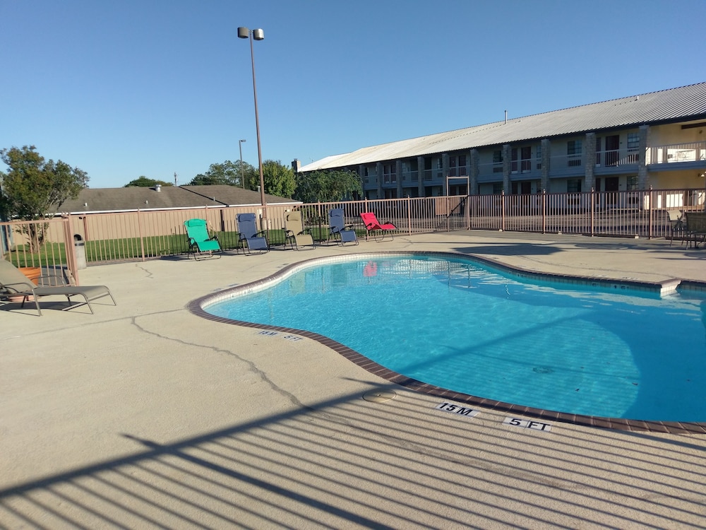 Windcrest Inn and Suites - photo 39