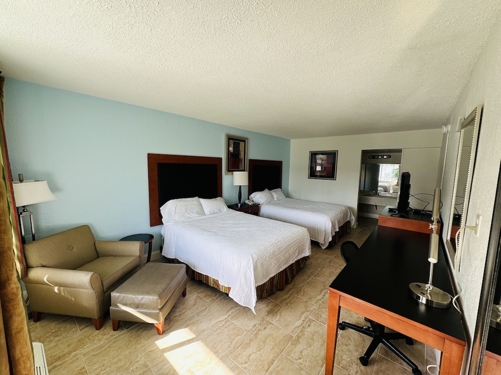 Boca Inn - photo 12