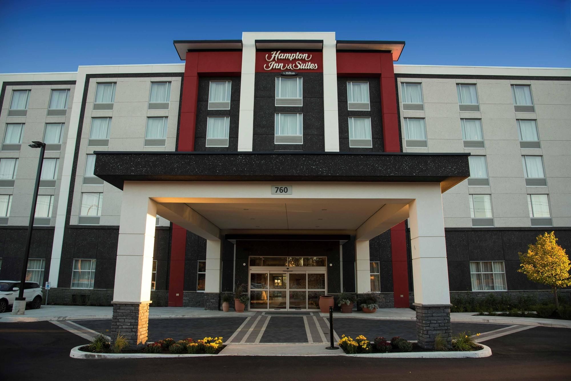 Hampton Inn & Suites by Hilton Thunder Bay in Thunder Bay, Canada