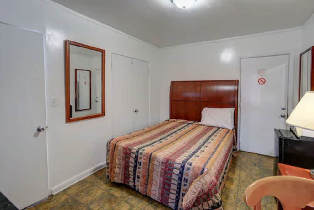 Richard's Hotel - photo 18