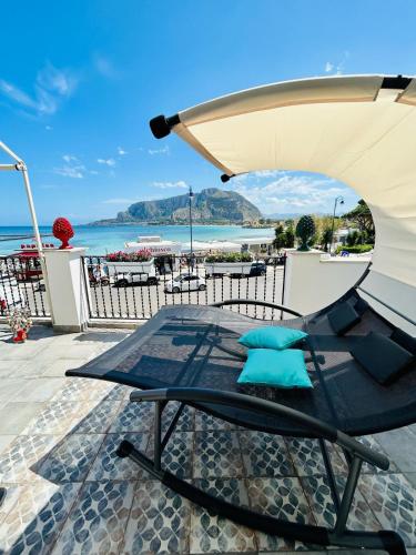 Beach Front Bliss Mondello — 4-Star Luxury Hotel in Palermo, Italy