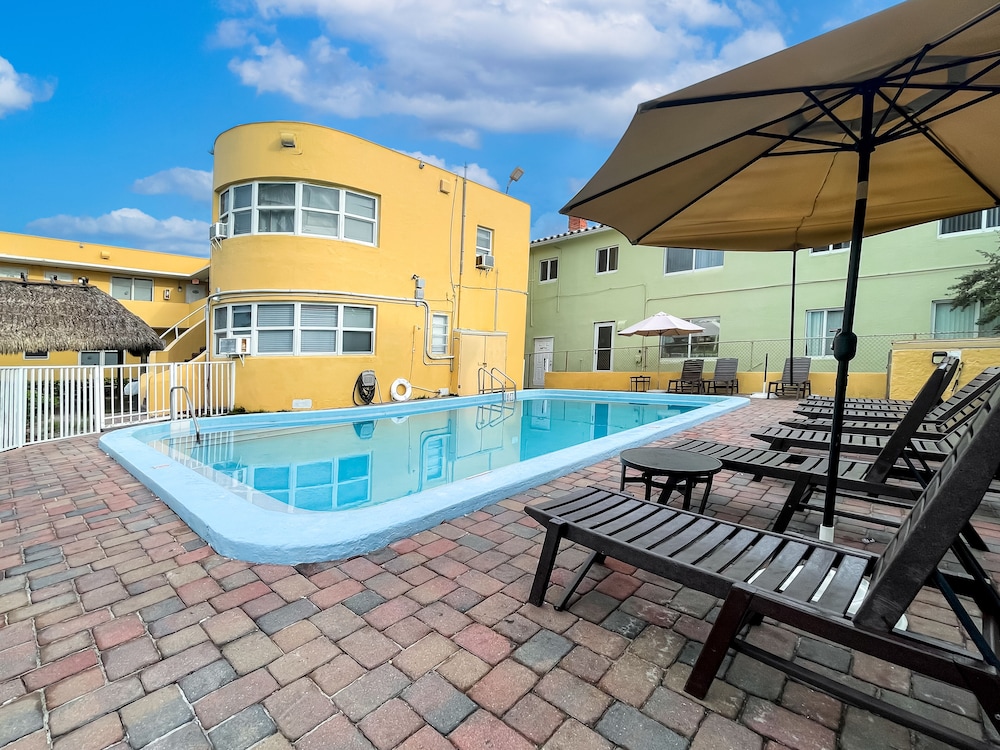 Ocean's Sound Hotel - photo 11