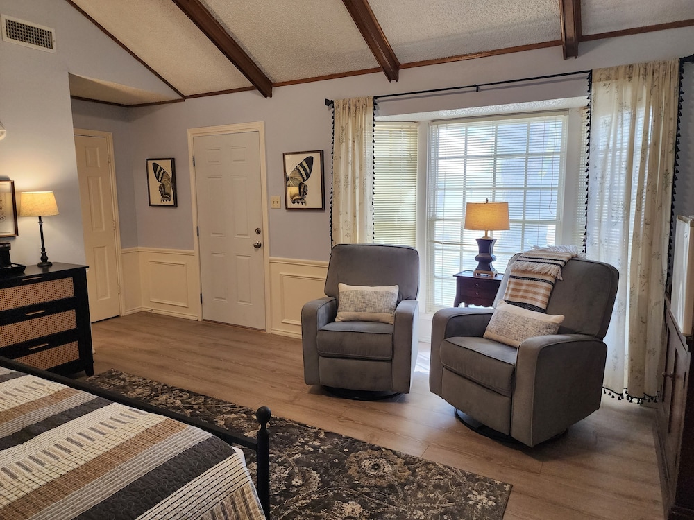 Butterfield Inn Main Street Cottages — hotel in Fort Davis