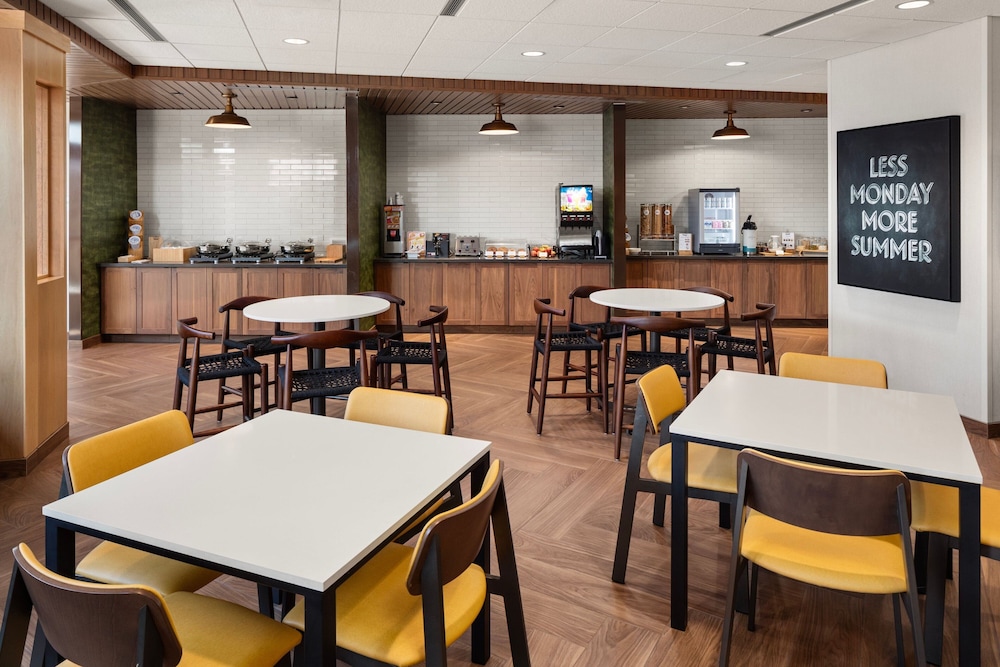 Fairfield by Marriott Inn & Suites Yankton - photo 26