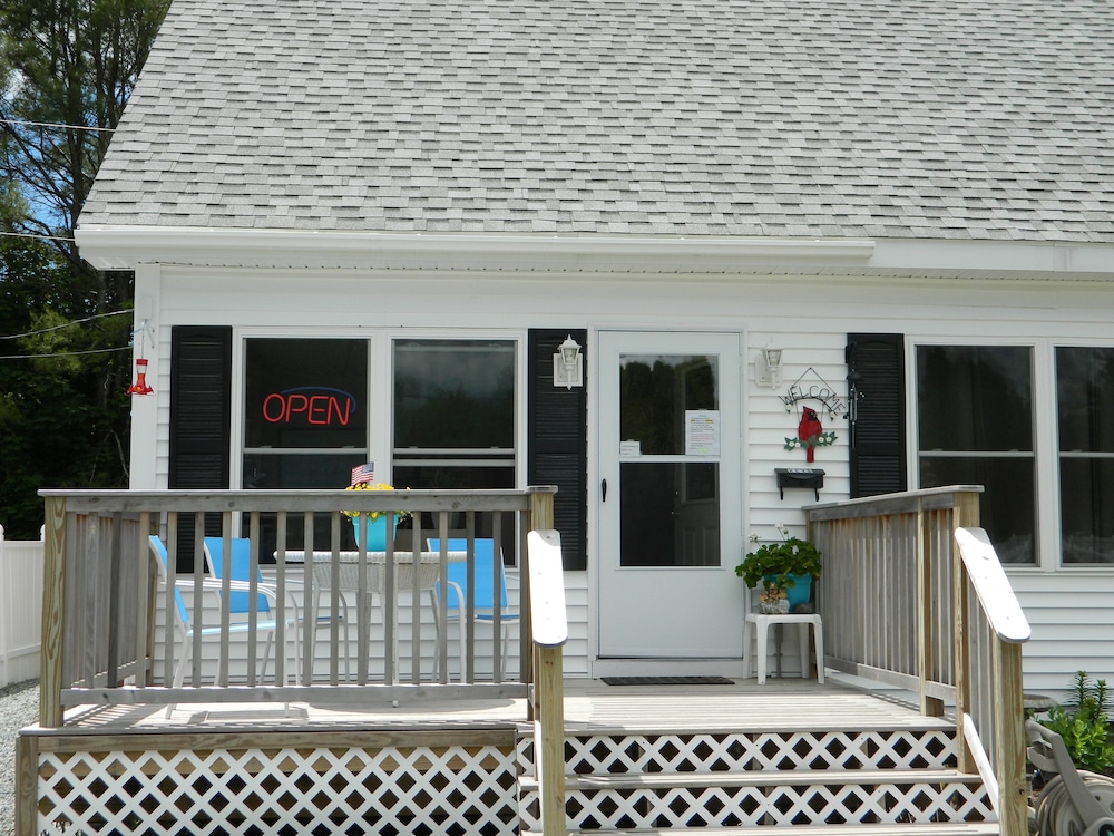 Belle Isle Motel - photo 23