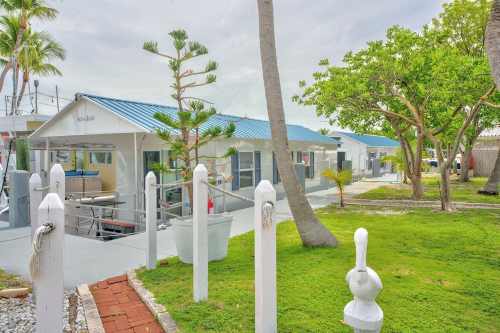 Aqua Lodges at 47th Street Gulfside - photo 16