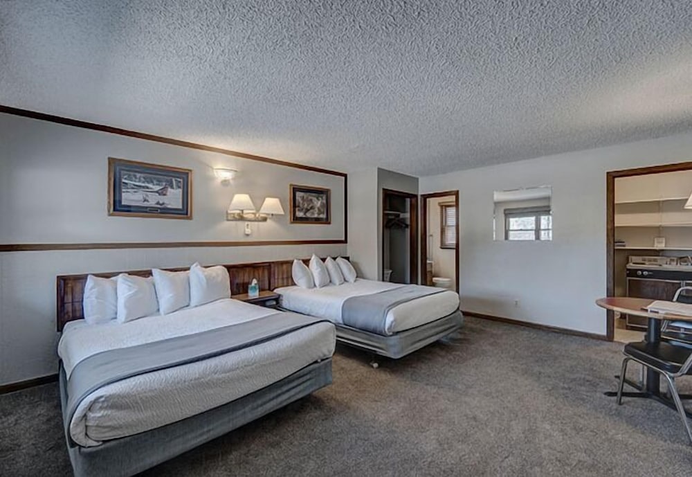 Canyon Lake Resort - photo 26