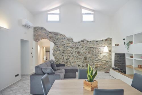Corte degli Ulivi — 4-Star Luxury Hotel in Terradura, Italy