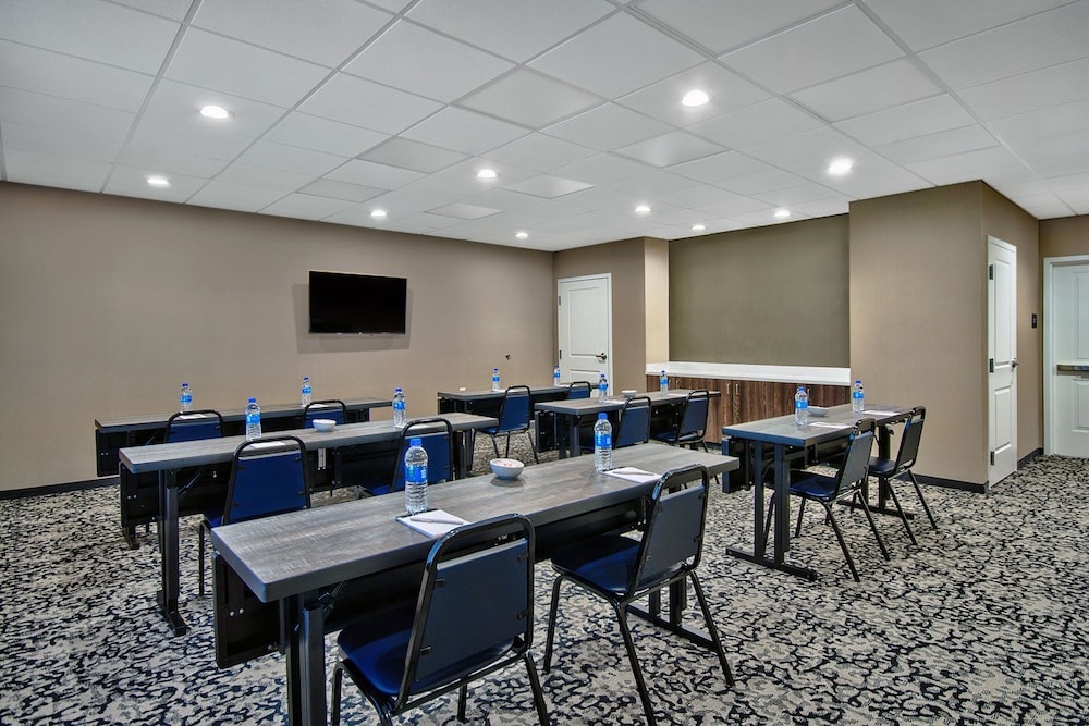Residence Inn by Marriott Reading - photo 22