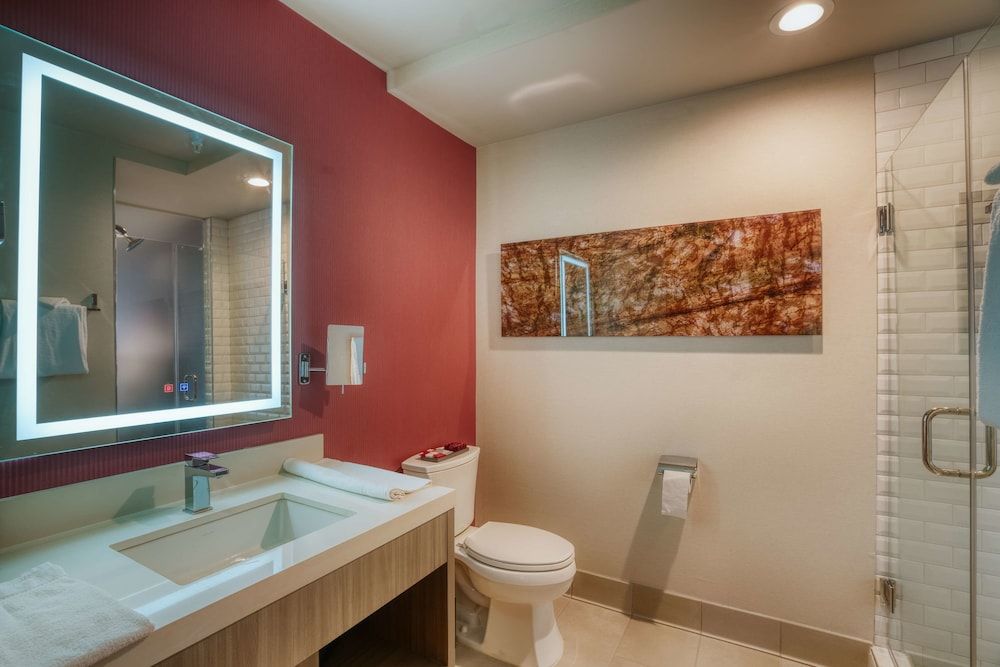 Best Western Premier NOHO Inn - photo 68