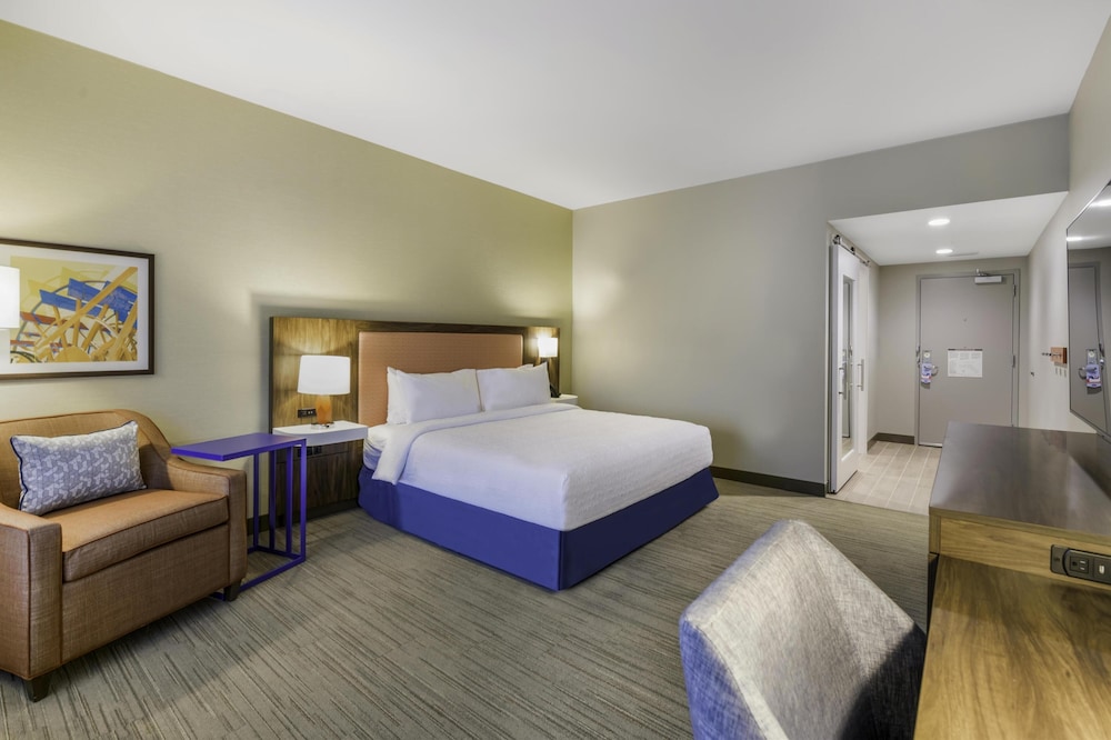 Hampton Inn & Suites by Hilton Decatur - photo 10