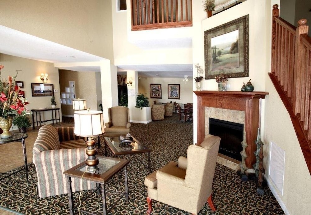 GrandStay Residential Suites Hotel - photo 3