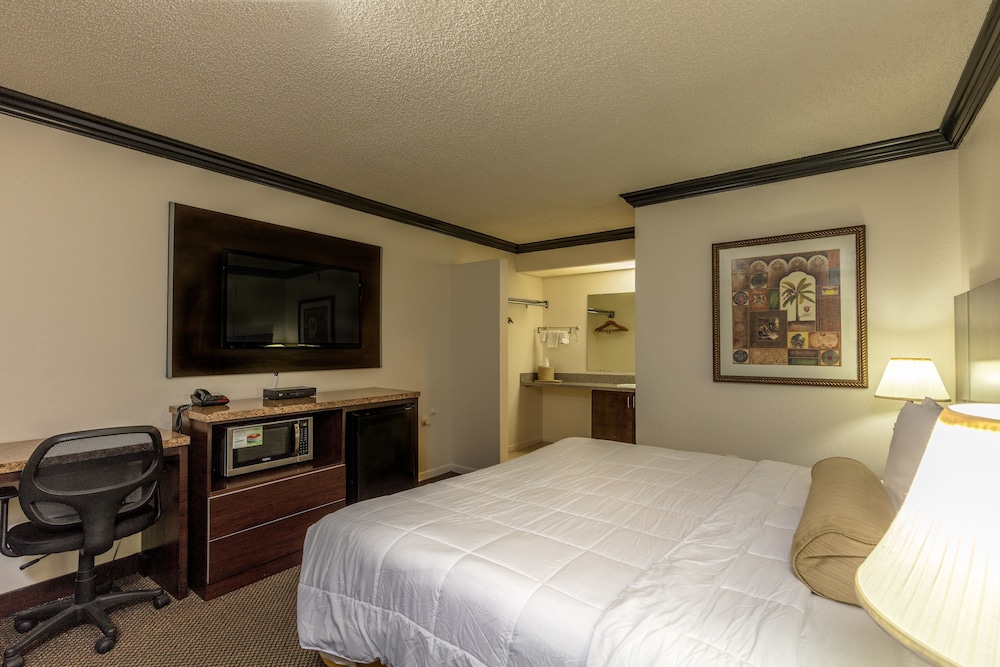 Budget Host Inn - photo 6