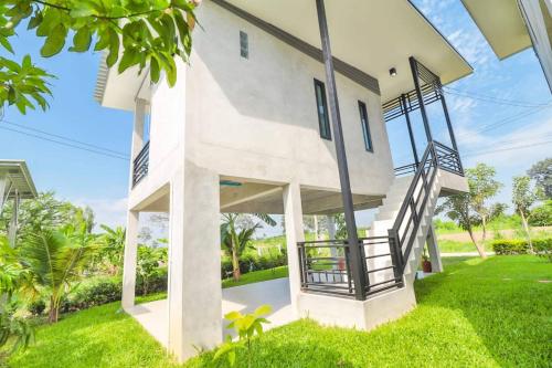 บ้านแม่อุทัยธานี Baanmae Uthaithani in Chai Nat, Thailand