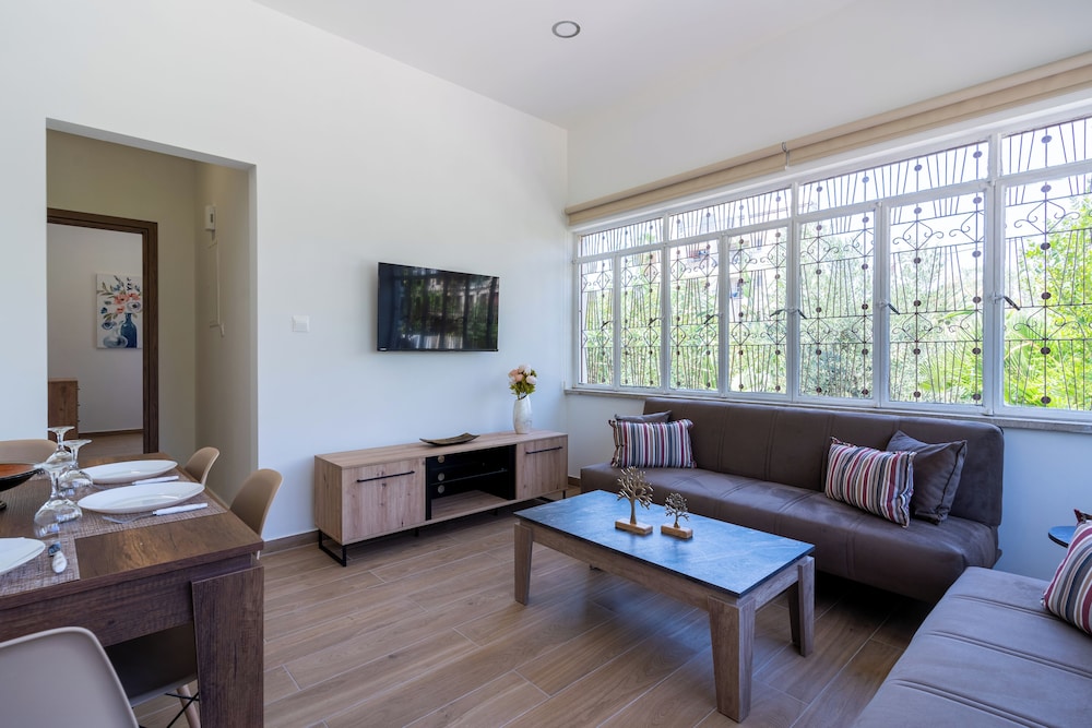 Verdant 1 Bedroom Apartment in Larnaca