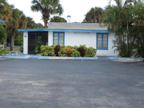 Southwind Motel - photo 17