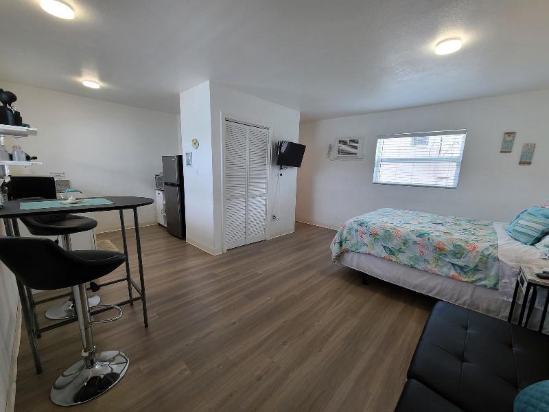 Sun Island Motel - photo 61