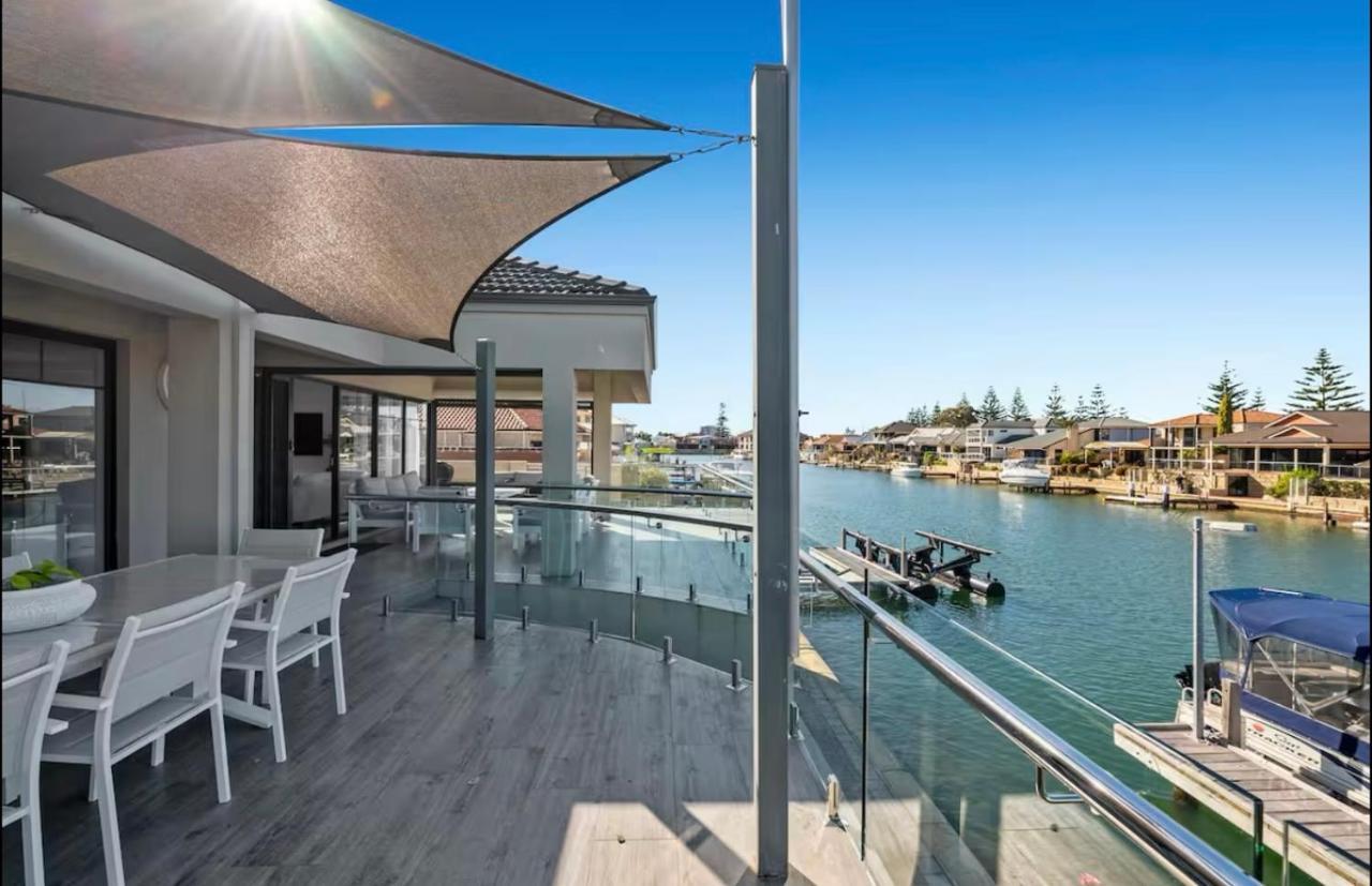 Aztec Island Retreat Olivia — 4-Star Luxury Hotel in Mandurah, Australia