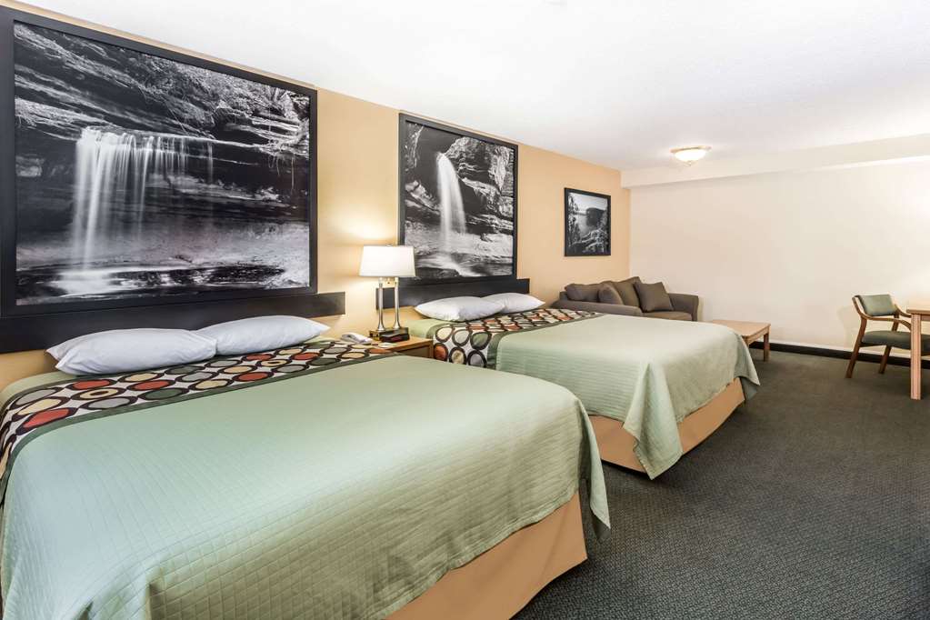 Super 8 by Wyndham Ottawa Starved Rock - photo 6