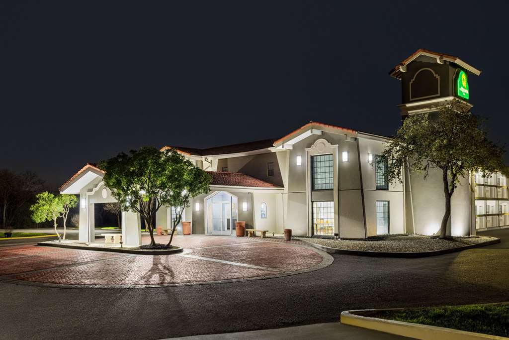 La Quinta Inn by Wyndham San Antonio Lackland - featured photo