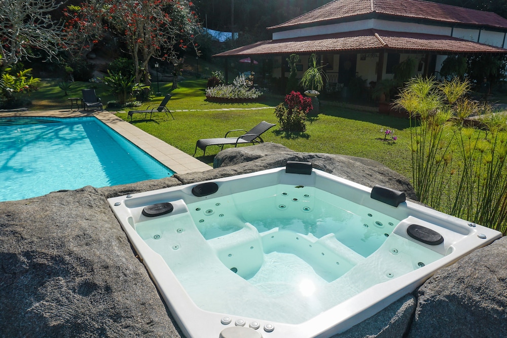Eco Resort Bela Riba — hotel in Barrinha