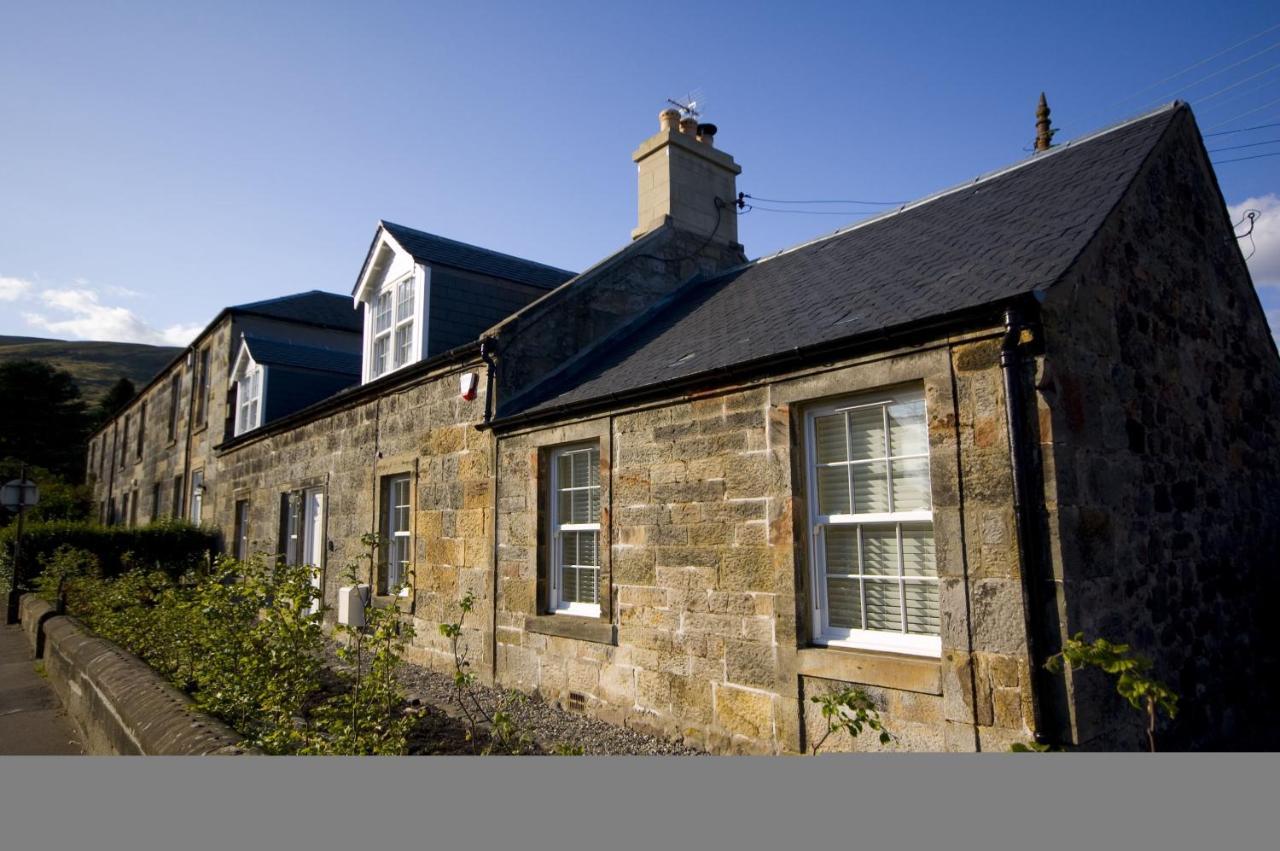 Harviestoun House — 4-Star Luxury Hotel in Dollar, United Kingdom