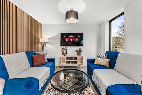 Elegant Retreat in Cheltenham Garden & Parking Included in Cheltenham, United Kingdom