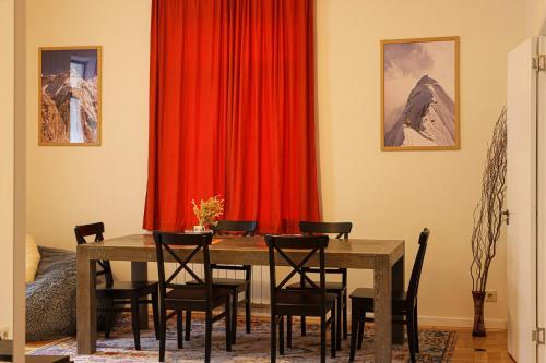3BR Central and Spacious Apt Vera by Wehost