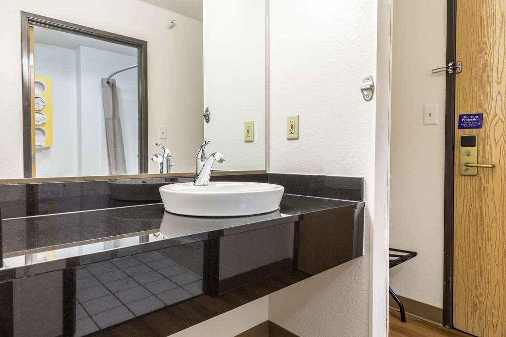 Motel 6 Indianapolis IN Southport - photo 20
