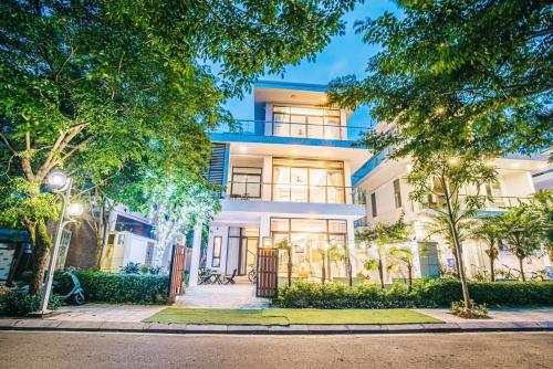 Sea Breeze Villa FLC sang trọng gần biển có bể bơi — 4-Star Luxury Hotel in Thanh Hoa, Vietnam