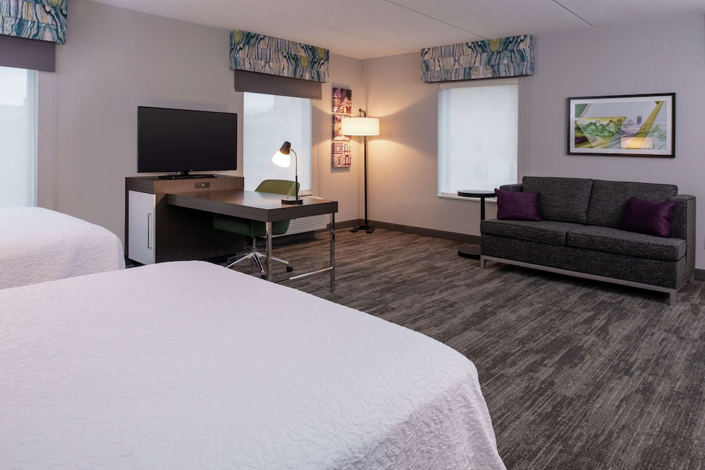 Hampton Inn & Suites Winston Salem Downtown - photo 12