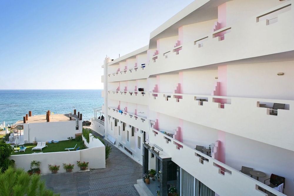 Evelyn Beach - last minute hotel in Hersonissos
