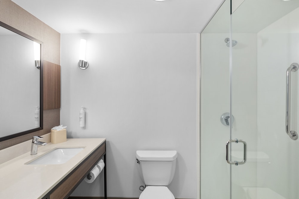 Hilton Garden Inn Syracuse - photo 32