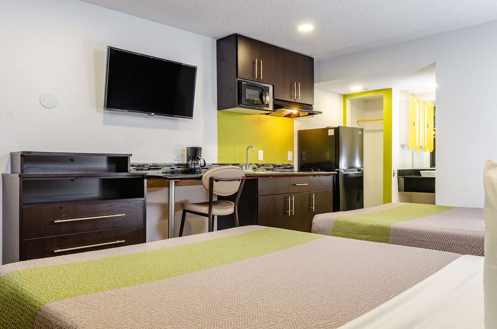 Studio 6 Fresno CA Extended Stay - photo 21