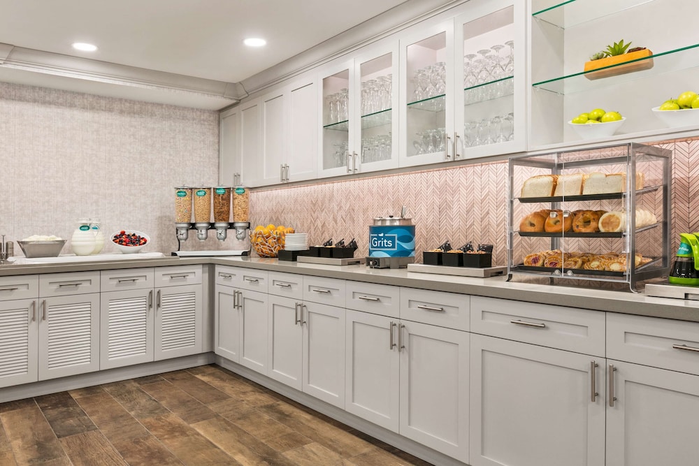Homewood Suites by Hilton Fort Myers - photo 42